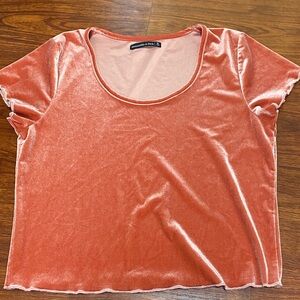 Women's Velvet Scoop Neck Top - pink